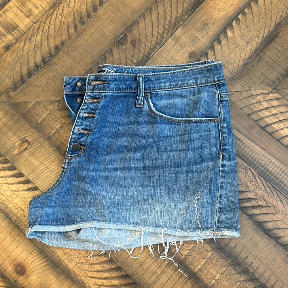 Universal Thread Button-Fly Jean Shorts 16/33r - image 1